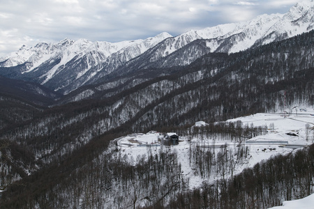 红波利亚纳的滑雪胜地。罗莎  德鲁日。索契。俄罗斯