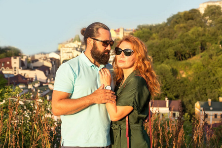 男女相爱动态图片