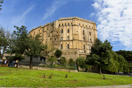 帕勒莫的帕拉佐德埃诺曼尼也被称为皇家宫殿