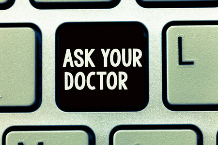 写笔记显示问你的医生。商业照片展示健康状况医学专家咨询