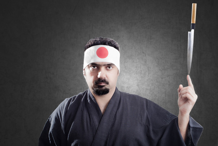 日式厨师刀在手指上的平衡