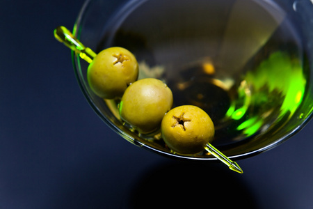 马提尼酒用绿色橄榄