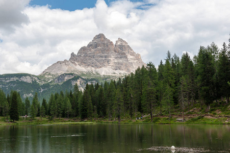 Cime 自然公园的山峰