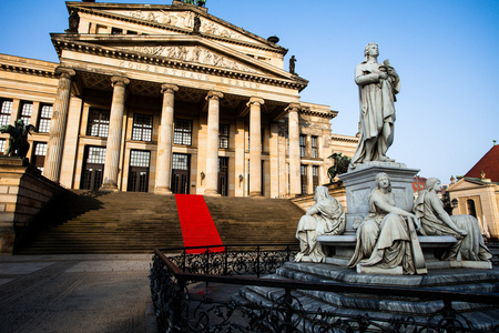 查看关于德国大教堂和音乐厅照片