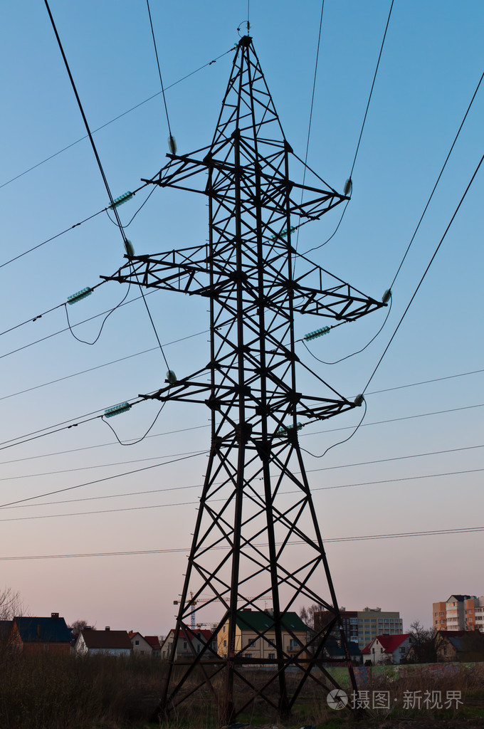 高压电塔