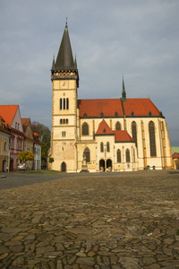中央广场与圣艾吉迪乌斯教堂。斯洛伐克巴尔德乔夫