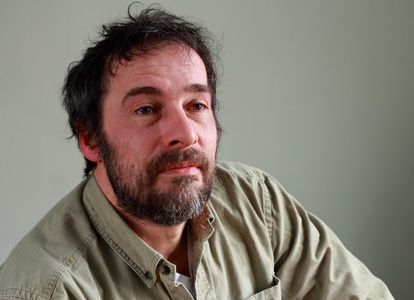 轻蔑轻蔑的人照片