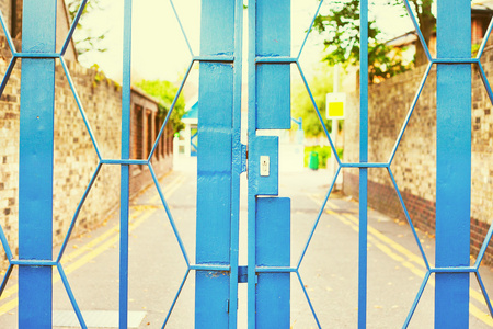 学校围栏学校门口照片