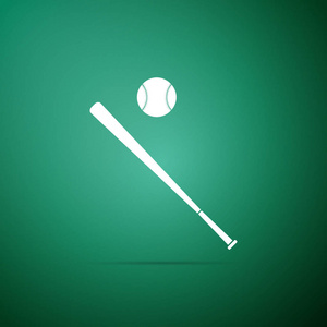 棒球球和蝙蝠图标被隔离在绿色背景。平面设计。矢量插图