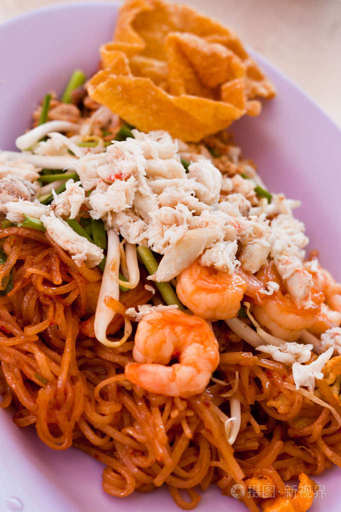 泰国食品垫泰语搅拌鱼苗面条鲜虾