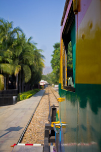 铁路和在泰国的葵桥的风景