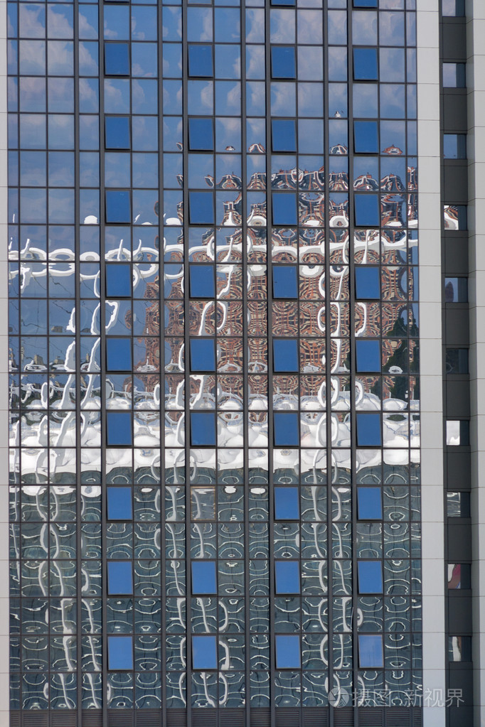 现代几何图形的玻璃建筑背景