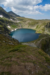 眼睛湖，七里拉湖泊，里拉山