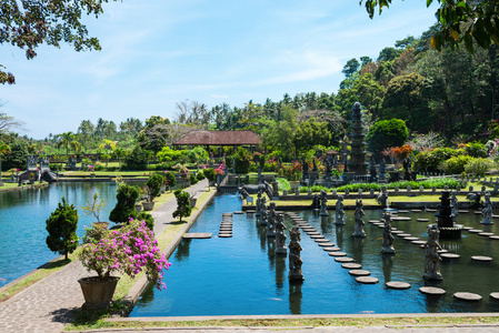 在 tirthagangga，巴厘岛，印度尼西亚皇家水宫