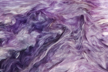 纳长硬 (ca,k,na) 3 si4o10 (哦,f) h2o.淡紫色水晶照片