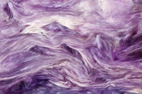 纳长硬 (ca,k,na) 3 si4o10 (哦,f) h2o.淡紫色水晶照片