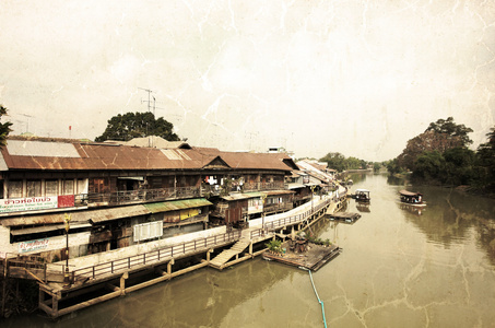 泰式风格村河附近图片