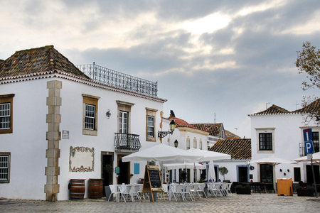传统建筑中的葡萄牙法鲁旅游区