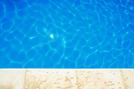 游泳池蓝水背景
