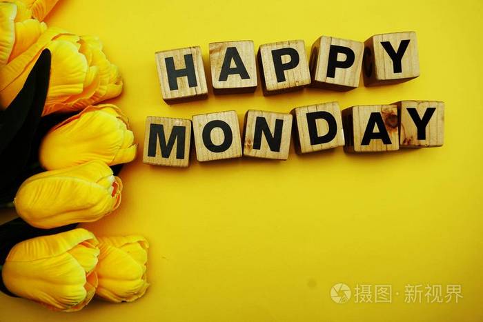 星期一快乐字母黄色背景字母