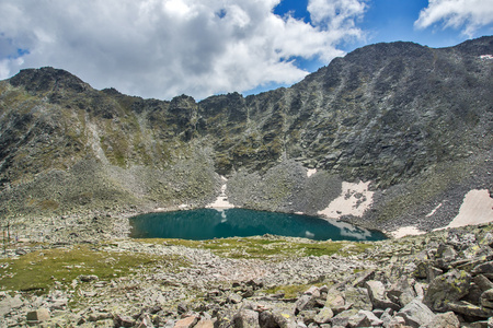 ledenoto ice 湖里拉山