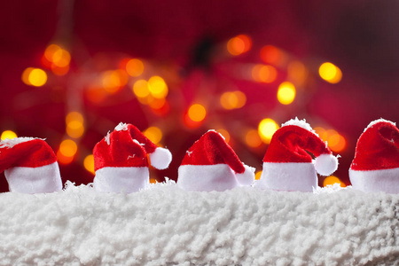 圣诞节背景与红色圣诞老人帽子和拷贝空间