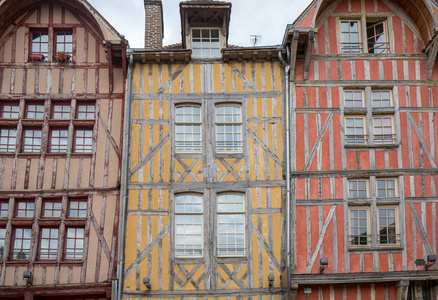 在特鲁瓦古老的半木结构建筑。aube, ChampagneArdenne, france