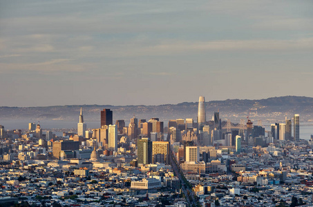 旧金山天际线景观从双子峰, 加利福尼亚州, 美国照片