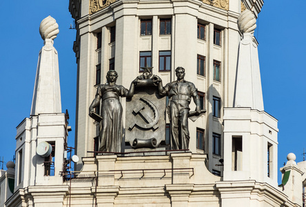 这座纪念碑的 Kotelnicheskaya 摩天大楼
