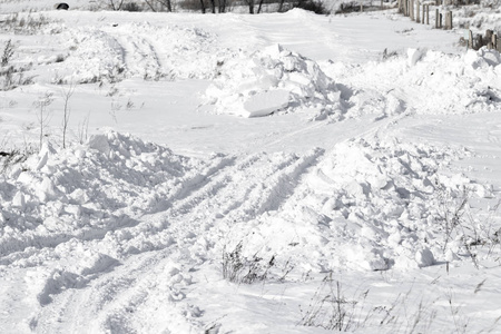 雪中的路, 冬天