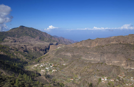 大加那利岛, 10月, 从陡峭的山谷巴兰科巴兰科德容卡尔的一条徒步小道上看到