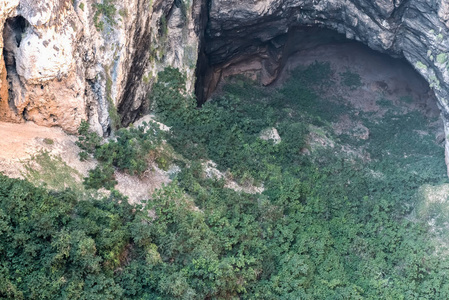 地狱坑 cehennnem 的空中内部视图位于 Silifke 区, 梅尔辛土耳其