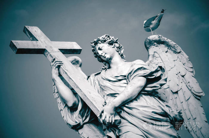 天使雕像与十字架意大利罗马圣天使堡色调图像