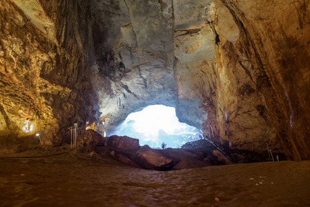 Silifke 地区天堂峡谷深处的洞穴观。梅尔辛土耳其