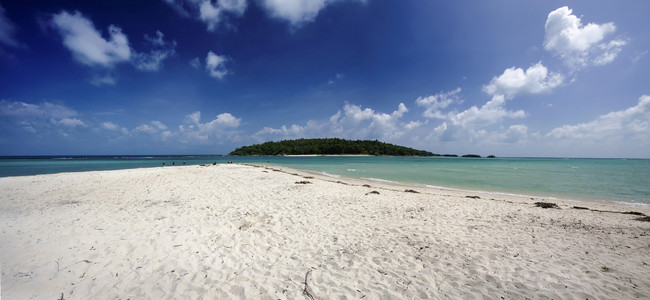 泰国 苏梅岛 苏梅岛 汶海滩的全景视图和一个小岛
