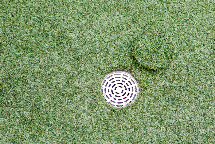 人造草坪与排水