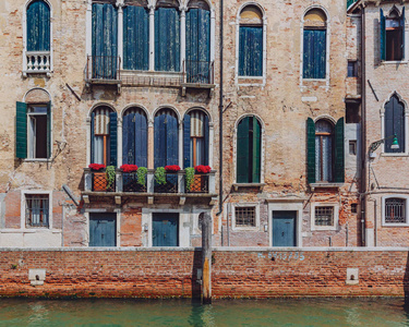 威尼斯运河的威尼斯房屋景观, 意大利
