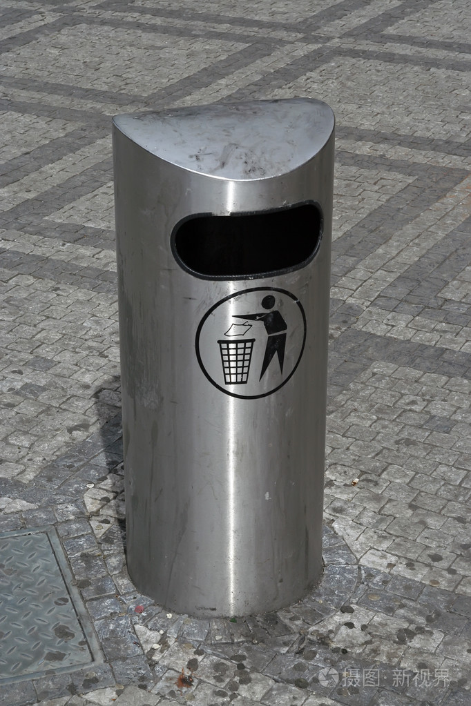垃圾桶照片-正版商用图片0aue6z-摄图新视界