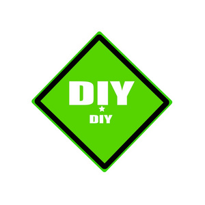 绿色背景的 diy 白色戳文本