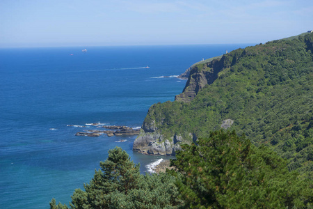 夏天海, 圣胡安 Gaztelugatxe 海岛看法, 巴斯克国家, 历史海岛与教堂在北部西班牙