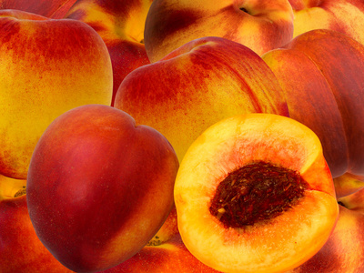 水果桃和杏的混合图片