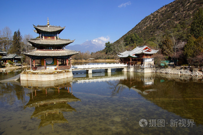 黑龙池玉龙雪山在丽江 云南 中国照片 正版商用图片0avtfg 摄图新视界