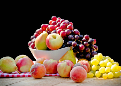 健康食品, 季节性有机水果, 收获在桌上