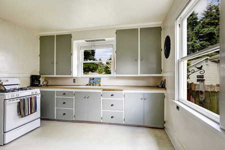 房子内饰在老房子里的厨房内饰照片