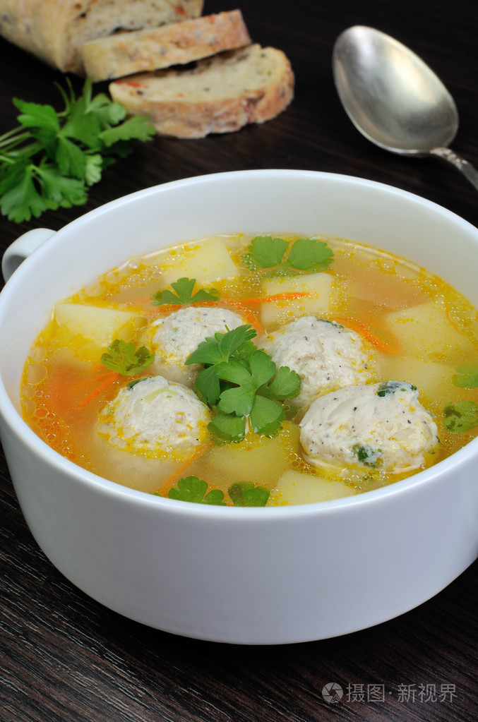 鸡肉丸子汤