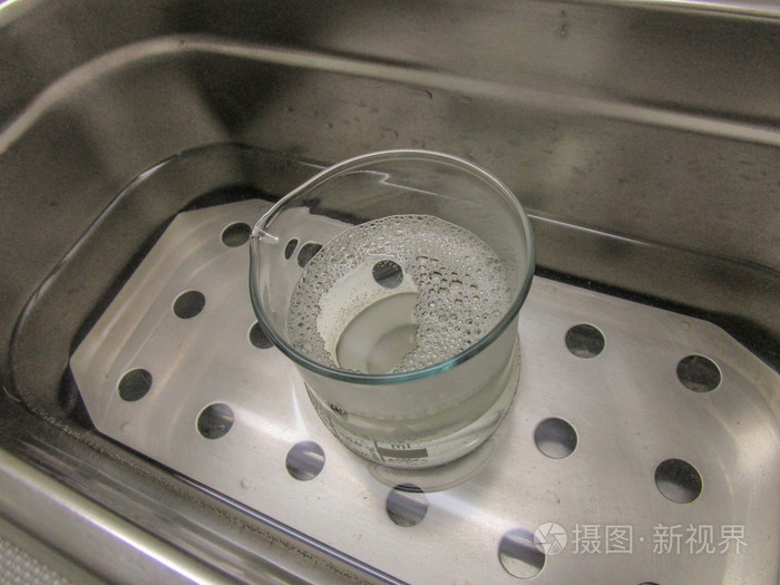 烧杯中水浴