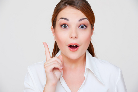 美丽的女人有想法照片