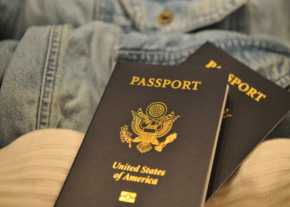 美国护照在衣服上