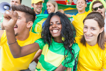 brasilian 支持者在体育场照片