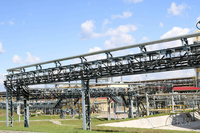 石化炼油工业炼油厂用管道,电线,设备的大型铁金属管道支架